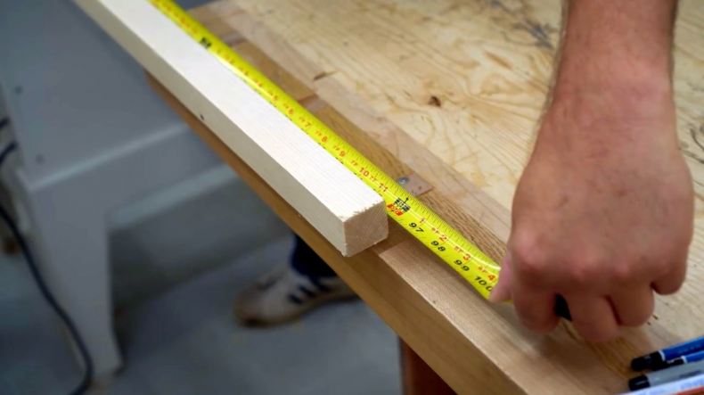 Как сконструировать стол для циркулярной пилы своими руками с механизмом подъёма