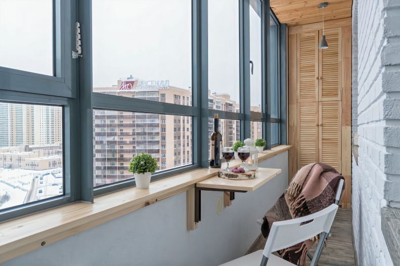 Дизайн балкона в квартире: 12 фото оформления балкона